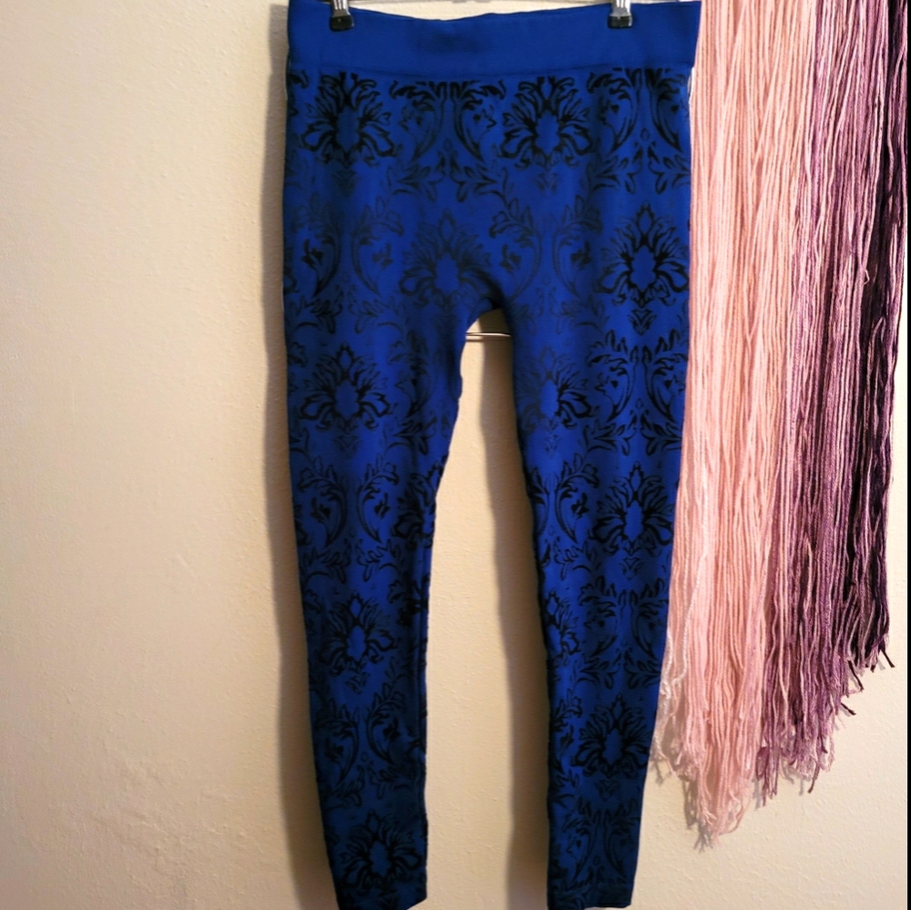Catherine Melanadrino Blue Velvet Print Leggings